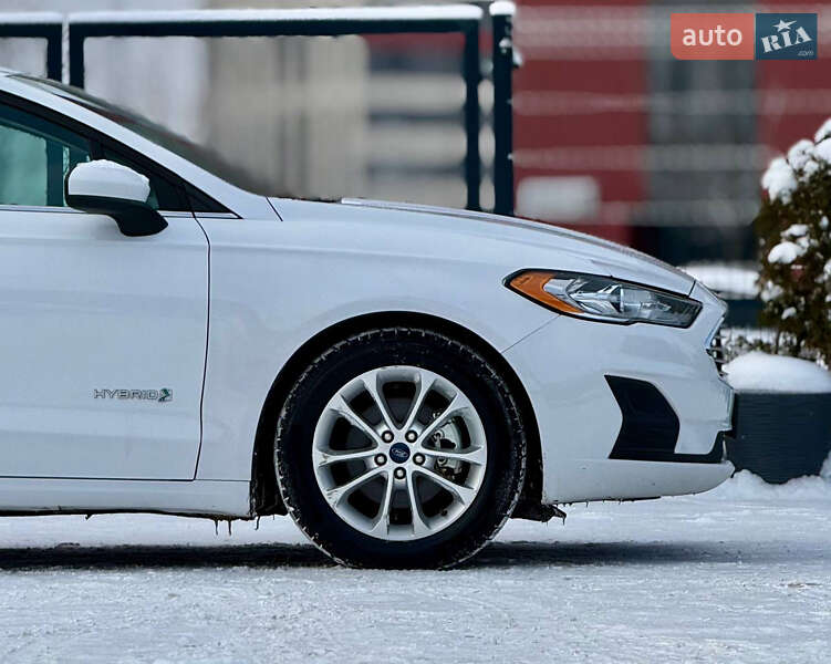 Седан Ford Fusion 2018 в Києві