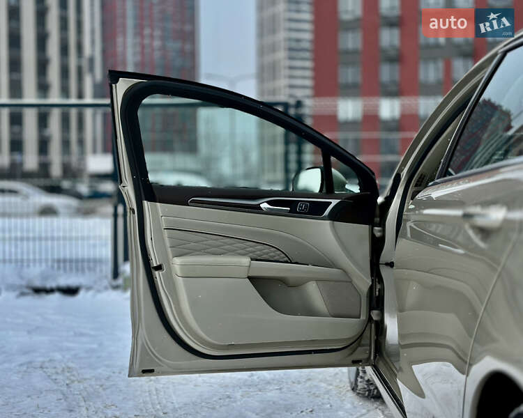 Седан Ford Fusion 2016 в Києві