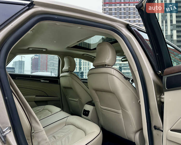 Седан Ford Fusion 2016 в Києві