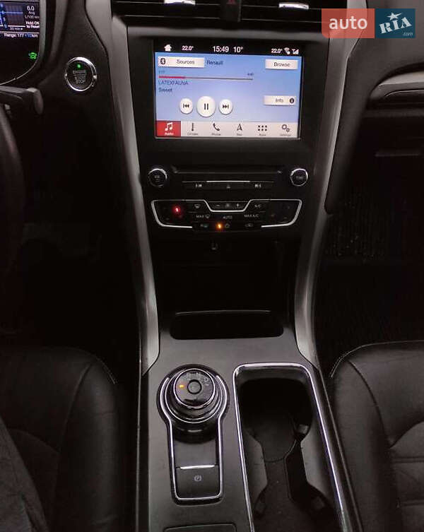 Седан Ford Fusion 2018 в Львові