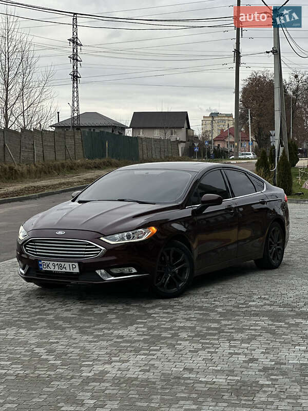 Седан Ford Fusion 2018 в Буче
