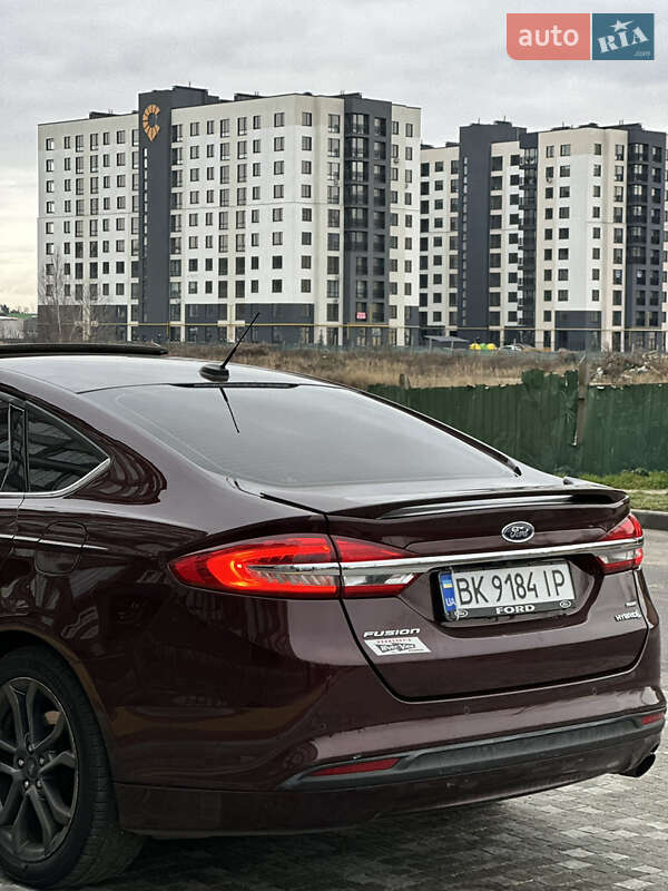 Седан Ford Fusion 2018 в Буче