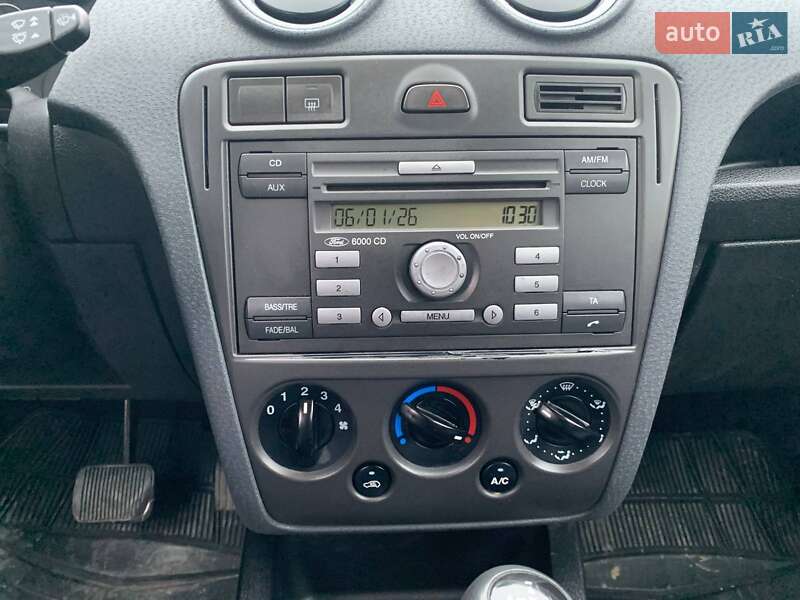 Хэтчбек Ford Fusion 2008 в Коломые