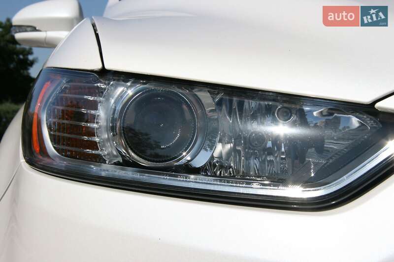 Седан Ford Fusion 2015 в Одесі