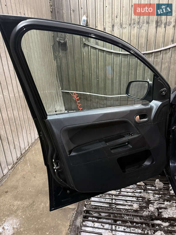 Хетчбек Ford Fusion 2011 в Києві