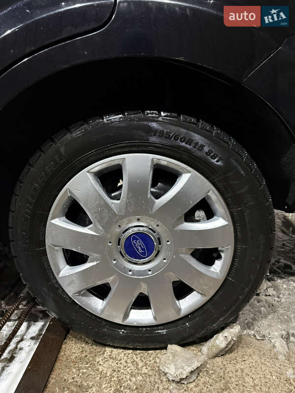 Хетчбек Ford Fusion 2011 в Києві