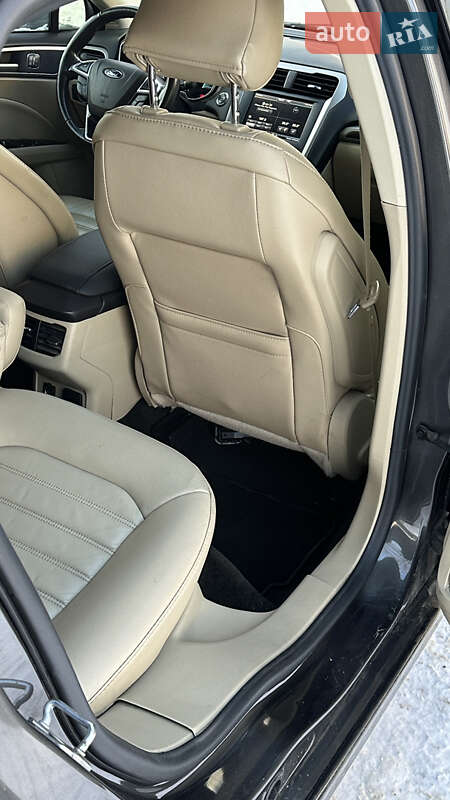 Седан Ford Fusion 2016 в Харькове