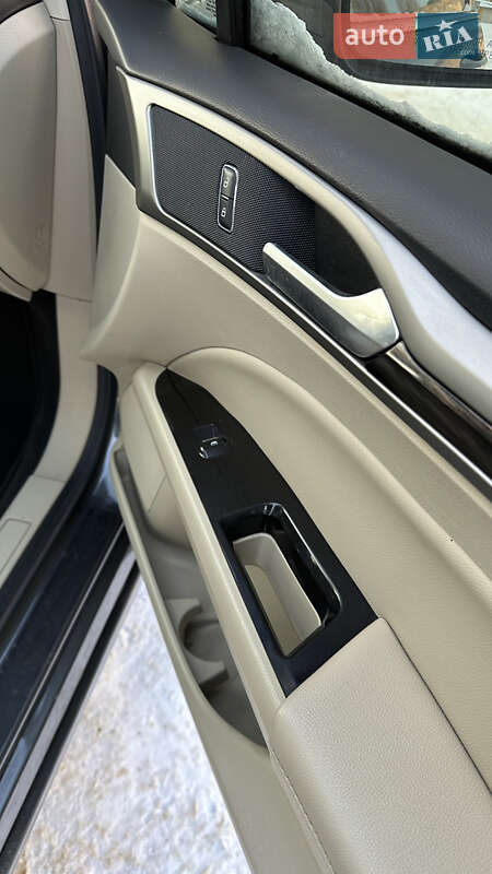 Седан Ford Fusion 2016 в Харькове