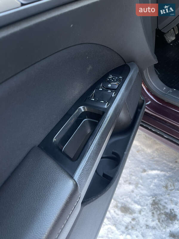 Седан Ford Fusion 2012 в Києві фото 9 Седан Ford Fusion 2012 в Києві