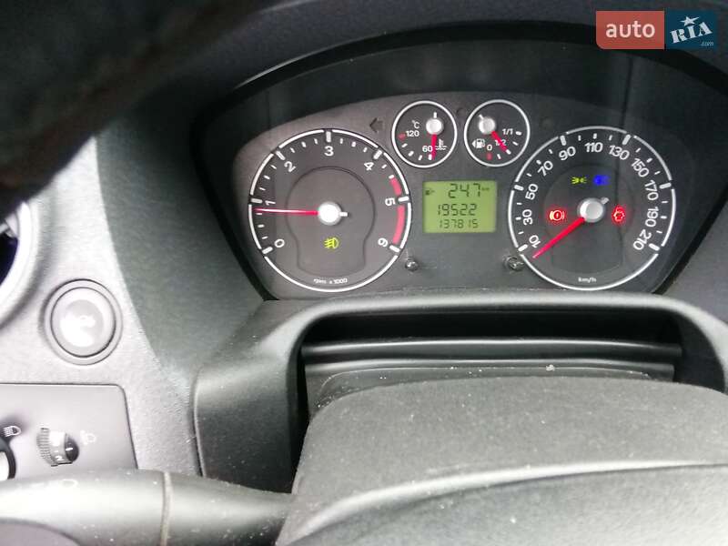Хетчбек Ford Fusion 2007 в Дніпрі фото 6 Хетчбек Ford Fusion 2007 в Дніпрі