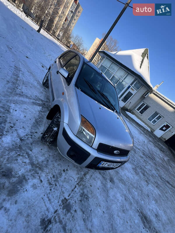 Хэтчбек Ford Fusion 2006 в Долине