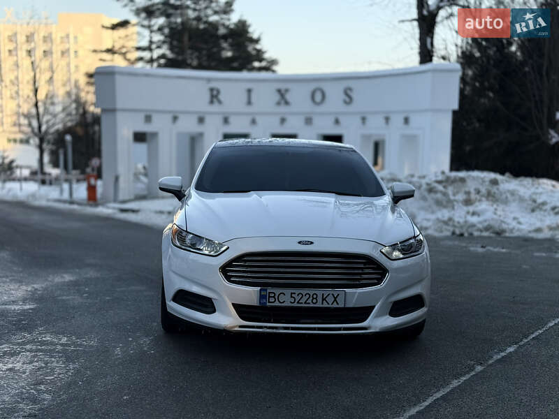 Седан Ford Fusion 2013 в Трускавце