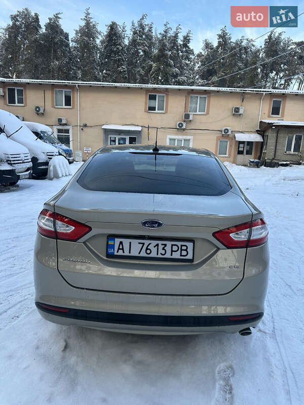 Седан Ford Fusion 2015 в Киеве