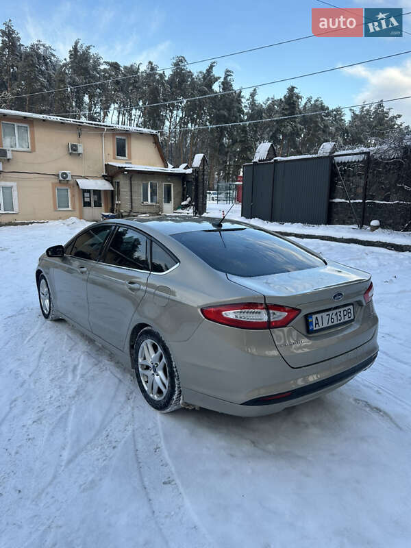 Седан Ford Fusion 2015 в Киеве