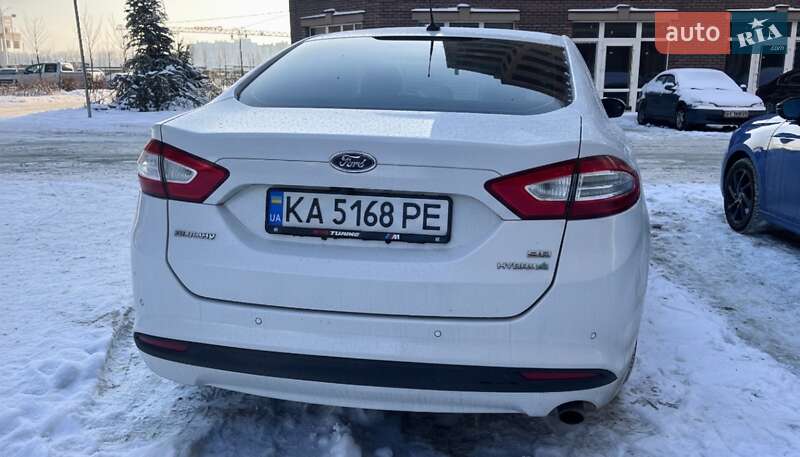 Седан Ford Fusion 2015 в Киеве фото 4 Седан Ford Fusion 2015 в Киеве