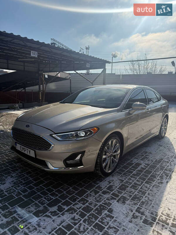 Седан Ford Fusion 2017 в Одесі