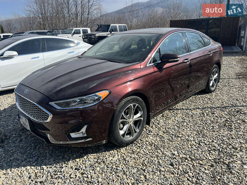 Седан Ford Fusion 2019 в Яремчі