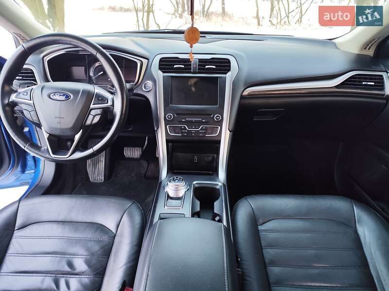 Седан Ford Fusion 2017 в Тульчині