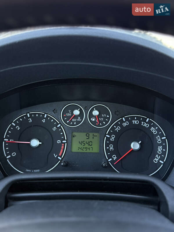 Хэтчбек Ford Fusion 2007 в Луцке