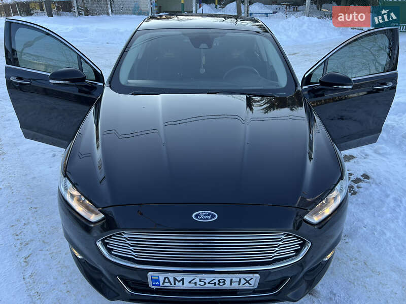 Седан Ford Fusion 2015 в Житомире