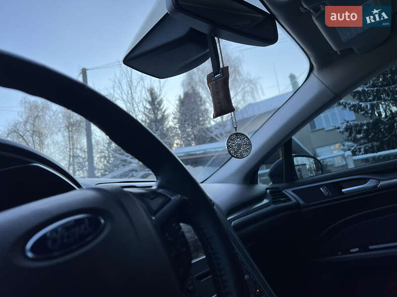 Седан Ford Fusion 2015 в Житомире