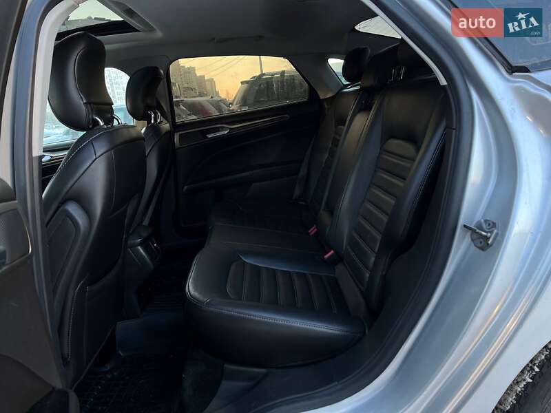 Седан Ford Fusion 2013 в Києві