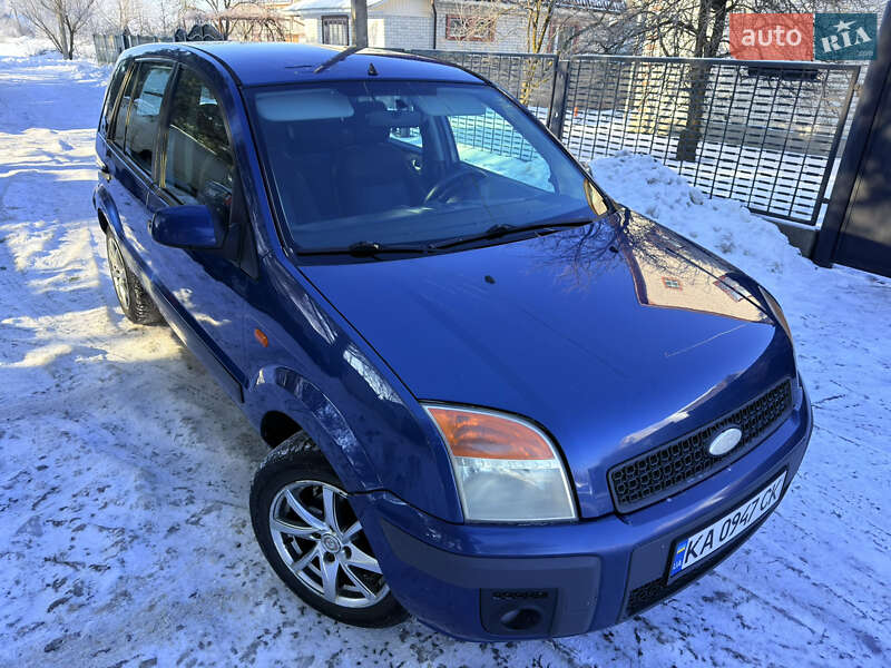 Хэтчбек Ford Fusion 2007 в Мене