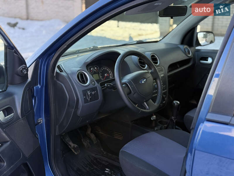 Хэтчбек Ford Fusion 2007 в Мене