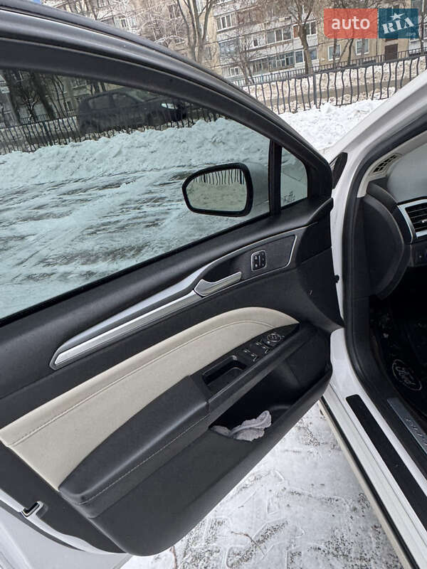 Седан Ford Fusion 2015 в Харкові фото 8 Седан Ford Fusion 2015 в Харкові