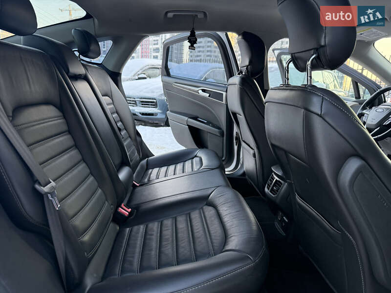 Седан Ford Fusion 2013 в Киеве фото 19 Седан Ford Fusion 2013 в Киеве