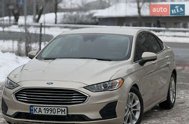 Седан Ford Fusion 2018 в Києві