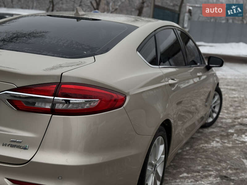 Седан Ford Fusion 2018 в Киеве