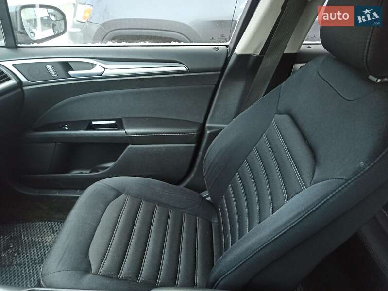 Седан Ford Fusion 2015 в Харкові