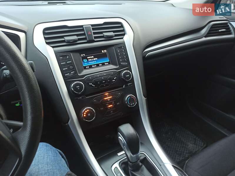 Седан Ford Fusion 2015 в Харкові