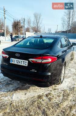Седан Ford Fusion 2019 в Ірпені
