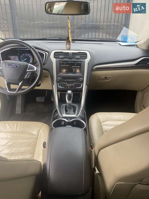 Седан Ford Fusion 2015 в Одессе