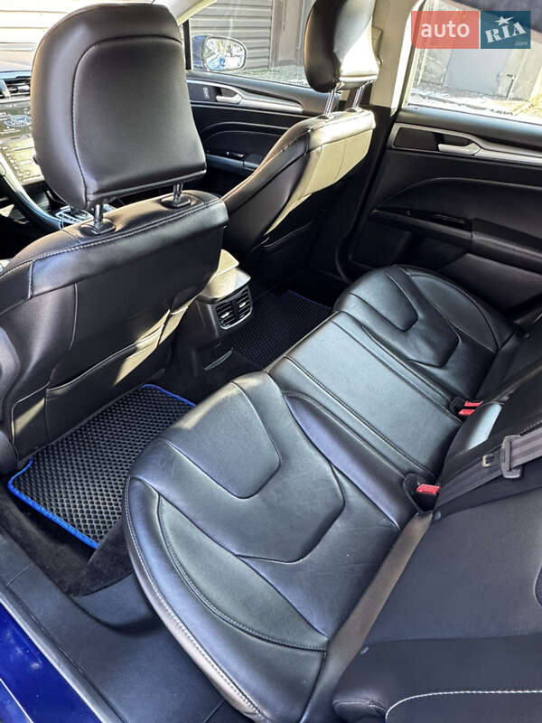 Седан Ford Fusion 2015 в Сумах