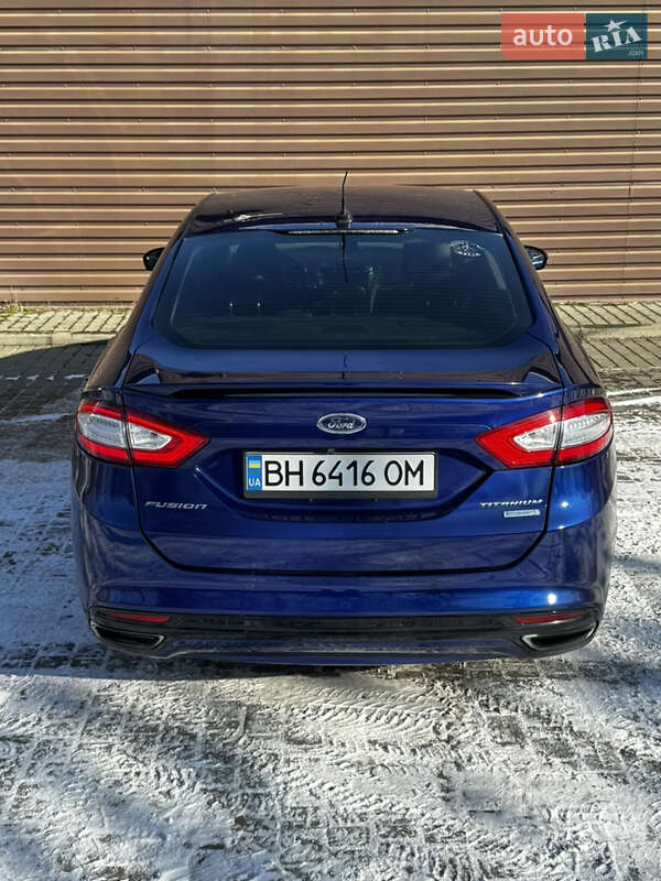Седан Ford Fusion 2015 в Сумах