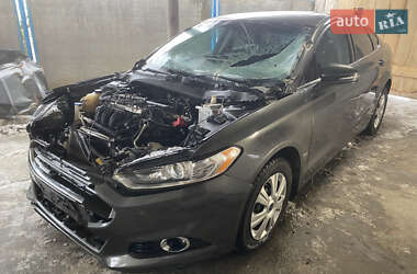 Седан Ford Fusion 2015 в Тернополі