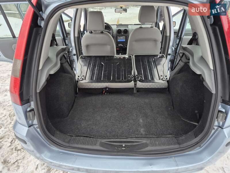 Хэтчбек Ford Fusion 2005 в Виннице