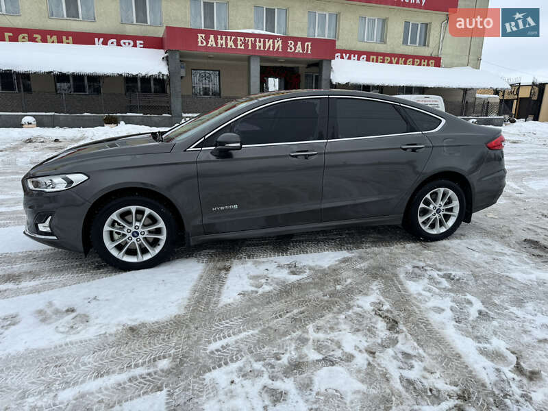 Седан Ford Fusion 2019 в Коростені