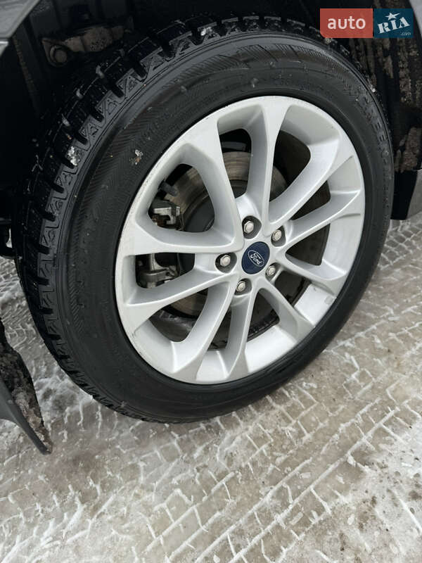 Седан Ford Fusion 2019 в Коростені