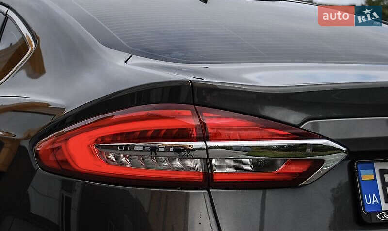 Седан Ford Fusion 2019 в Коростені