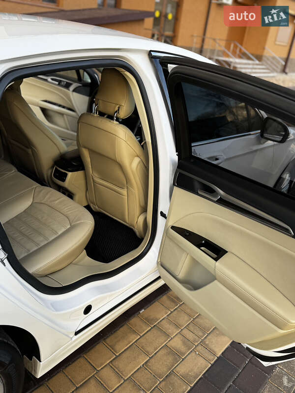 Седан Ford Fusion 2012 в Ізмаїлі