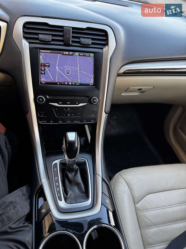 Седан Ford Fusion 2012 в Ізмаїлі