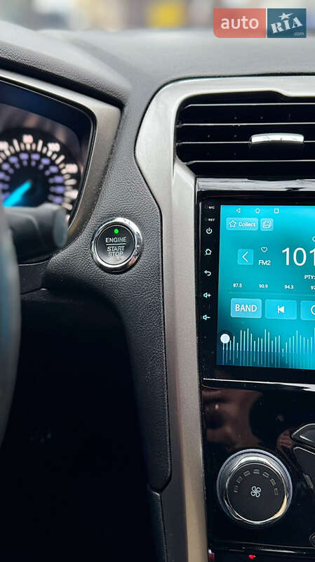 Седан Ford Fusion 2016 в Києві