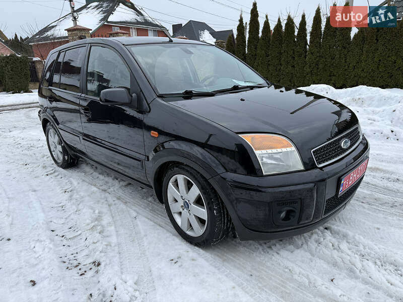 Хэтчбек Ford Fusion 2008 в Луцке фото Хэтчбек Ford Fusion 2008 в Луцке