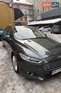 Седан Ford Fusion 2014 в Львові