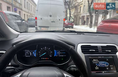 Седан Ford Fusion 2014 в Львове