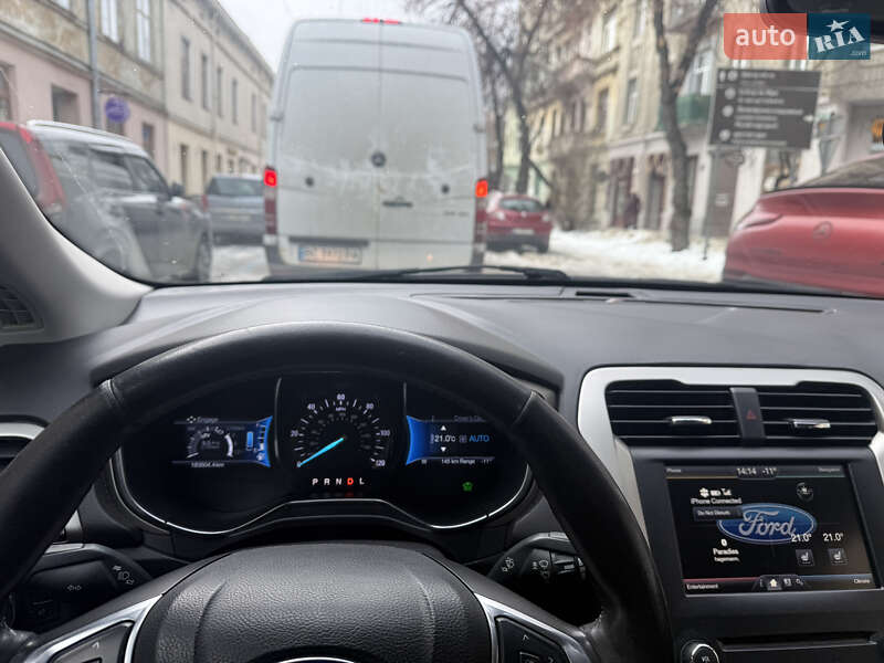 Седан Ford Fusion 2014 в Львове